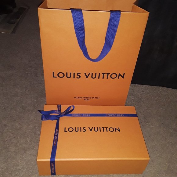 SHOW FLYER • Like for notifications 🔔 🤩😁💕 - Picture 6 of 9